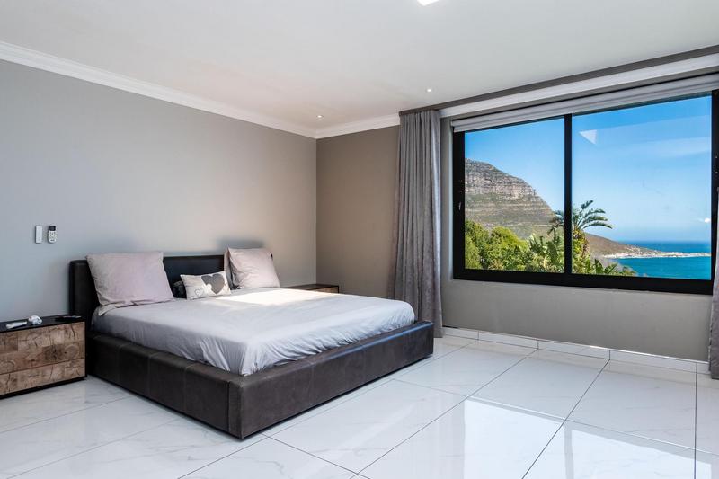 7 Bedroom Property for Sale in Llandudno Western Cape